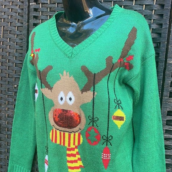 NEW DIRECTION CHRISTMAS SWEATER 🎄 - Picture 7 of 10